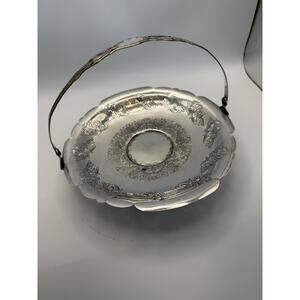 Viking Silver Plate Swing Handle Candy Bride‎ basket floral scroll engraved